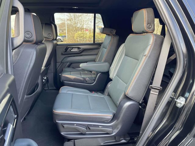 Used 2025 GMC Yukon AT4 image 13