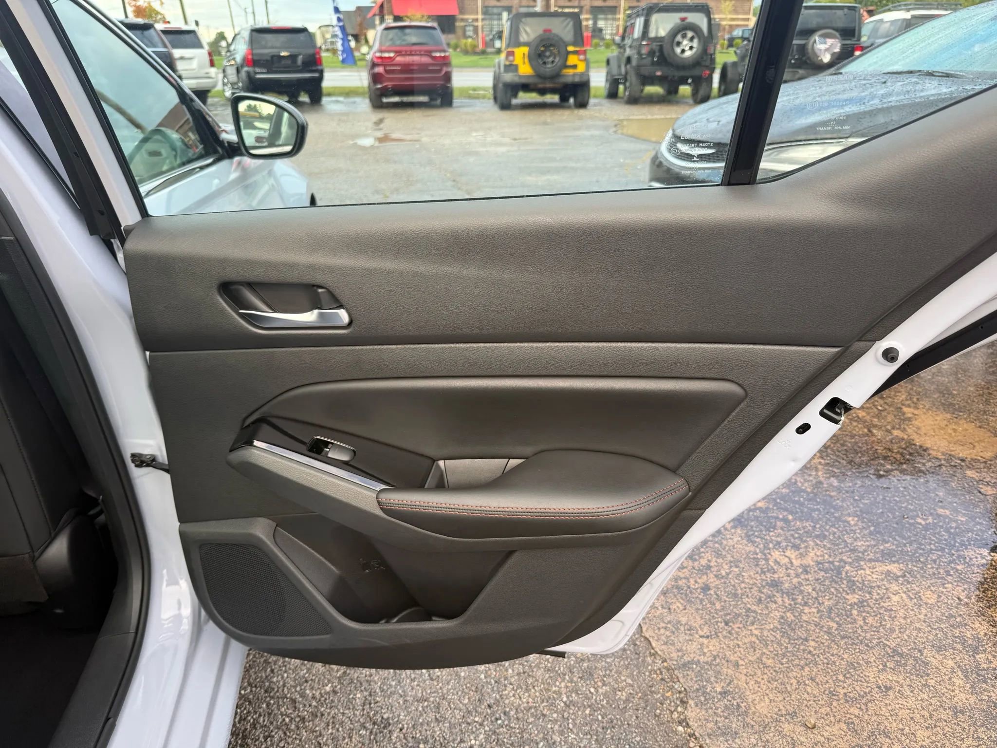 Used 2023 Nissan Altima 2.5 SR image 18