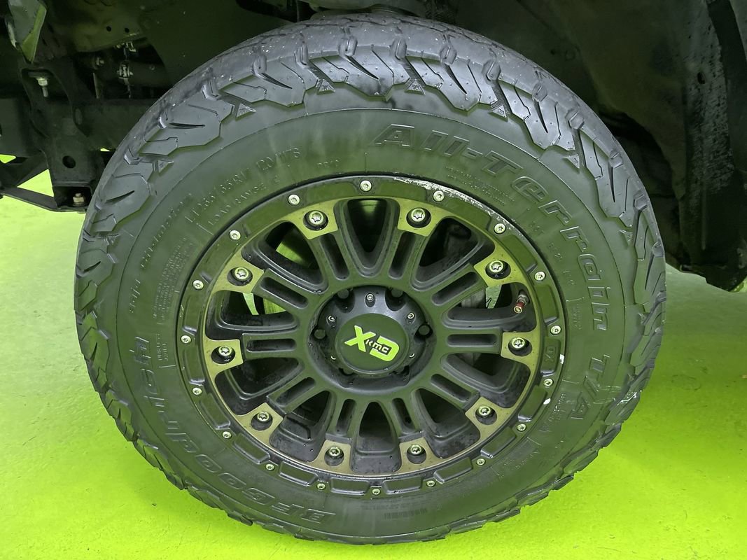 Used 2019 Toyota Tacoma TRD Off-Road w/ Technology Package image 14