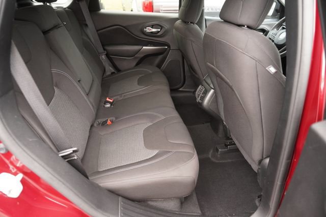 Used 2020 Jeep Cherokee Latitude image 15