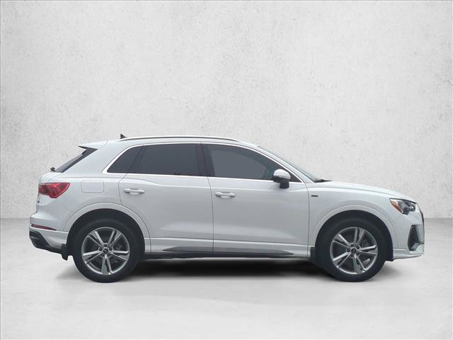 Used 2022 Audi Q3 2.0T Premium w/ Convenience Package AWD/4WD image 4