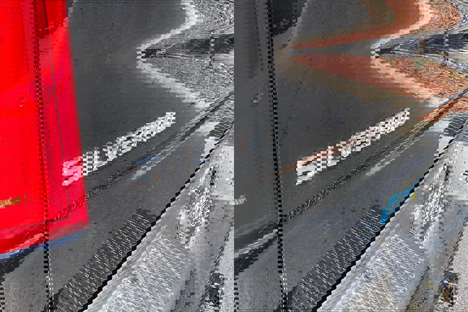 Used 2023 Chevrolet Silverado 1500 RST image 9