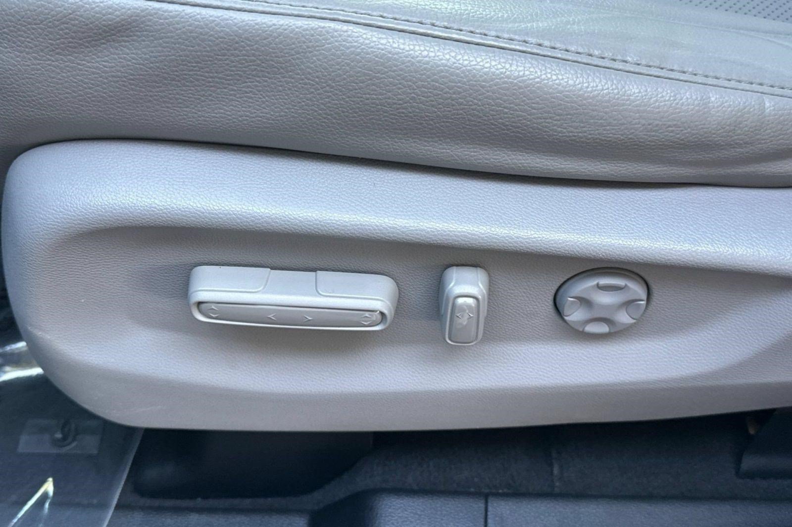 Used 2018 Honda Odyssey Elite image 13