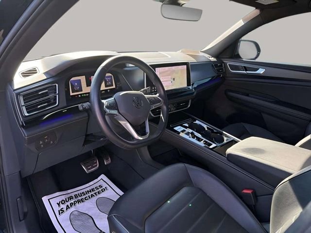 Used 2024 Volkswagen Atlas Cross Sport SEL R-Line image 4