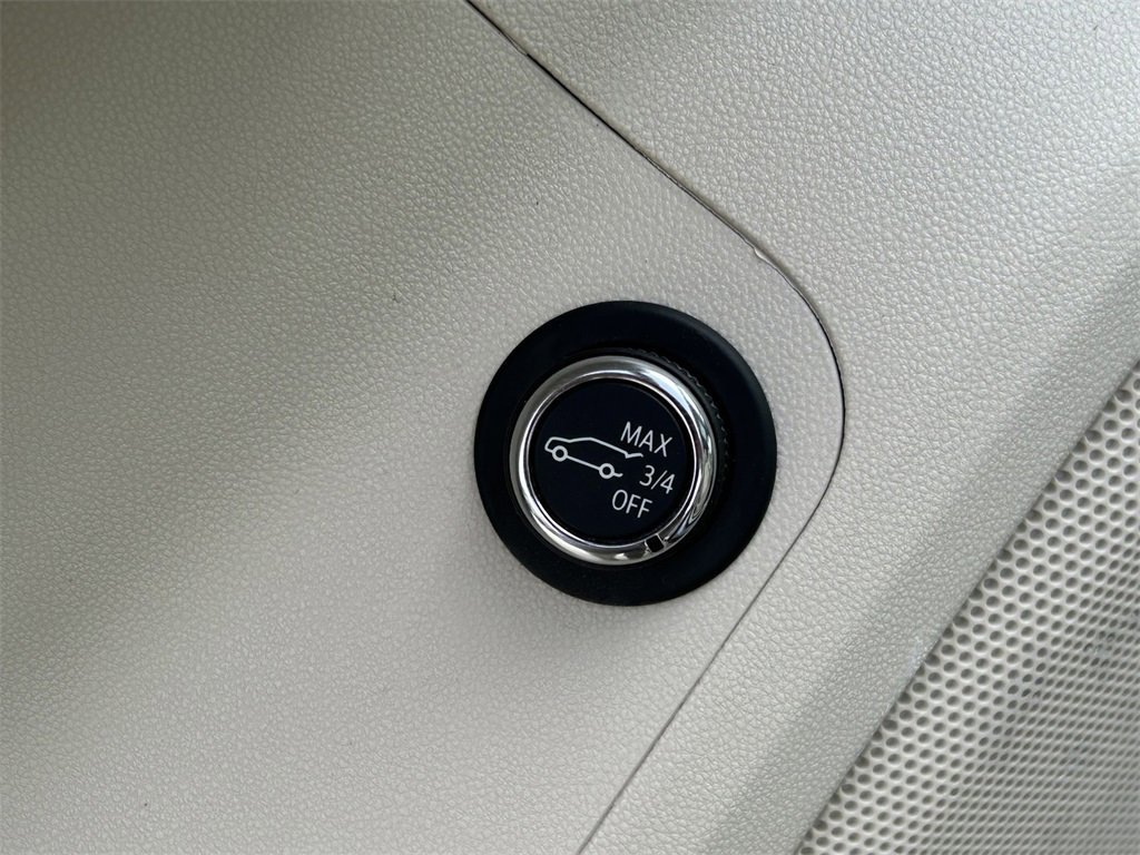 Used 2023 GMC Acadia Denali w/ Denali Ultimate Package image 26