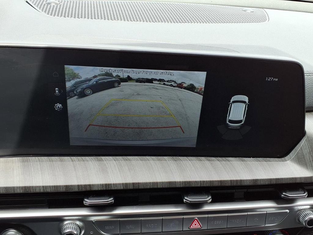 Used 2024 Kia Telluride EX w/ EX Captain's Chair Package FWD image 30