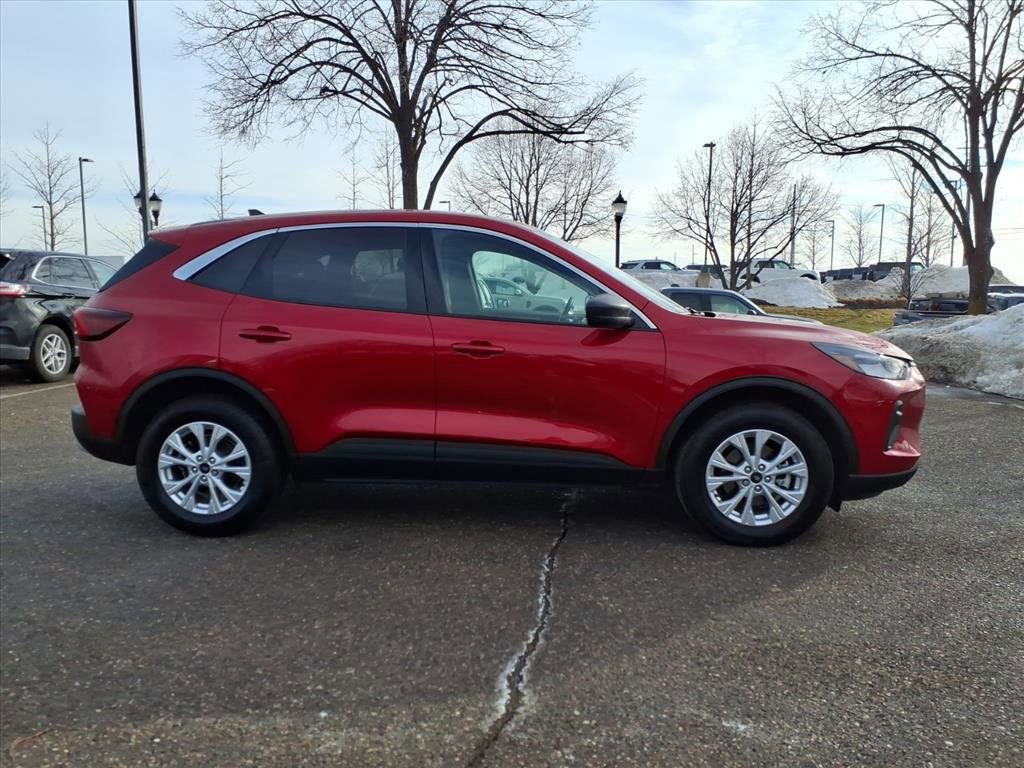Used 2023 Ford Escape Active image 6
