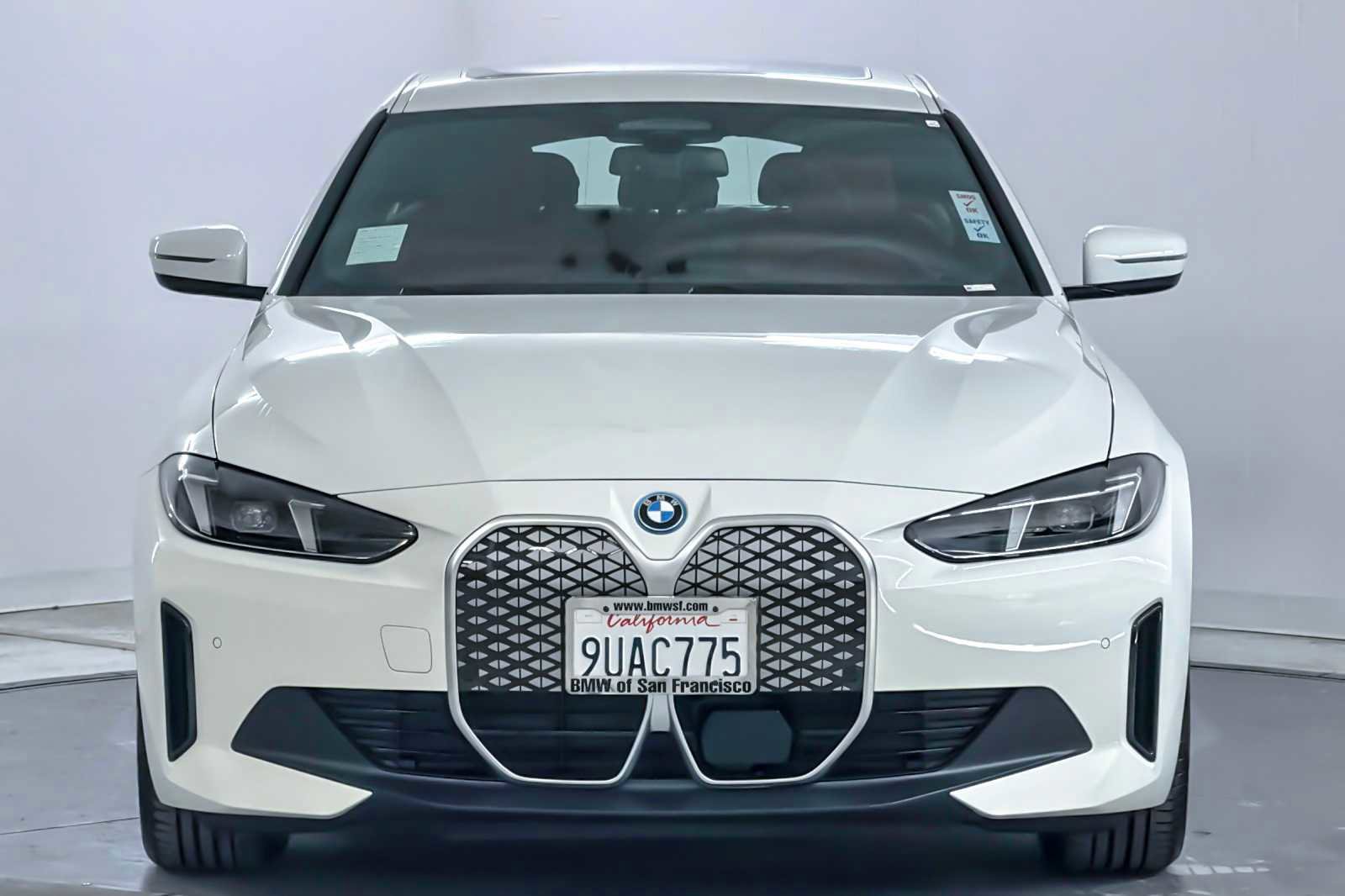 Used 2025 BMW i4 eDrive40 w/ Premium Package image 10