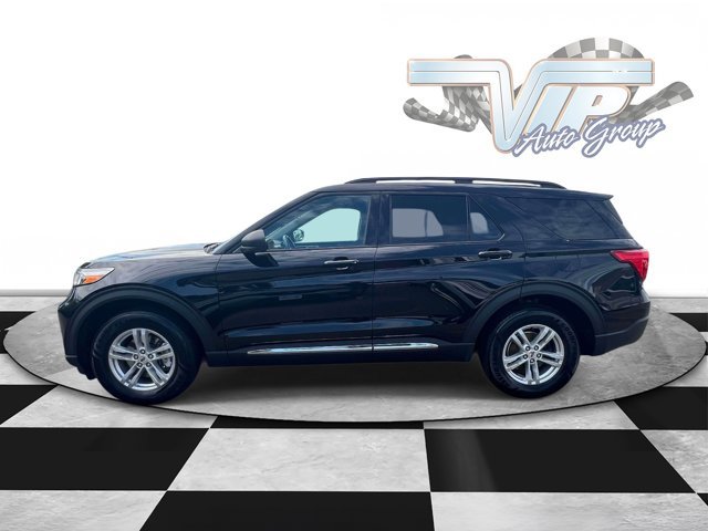 Used 2023 Ford Explorer XLT w/ Equipment Group 202A AWD/4WD image 9