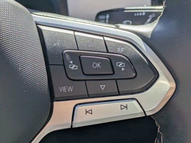 Used 2023 Volkswagen Atlas SEL AWD/4WD image 19