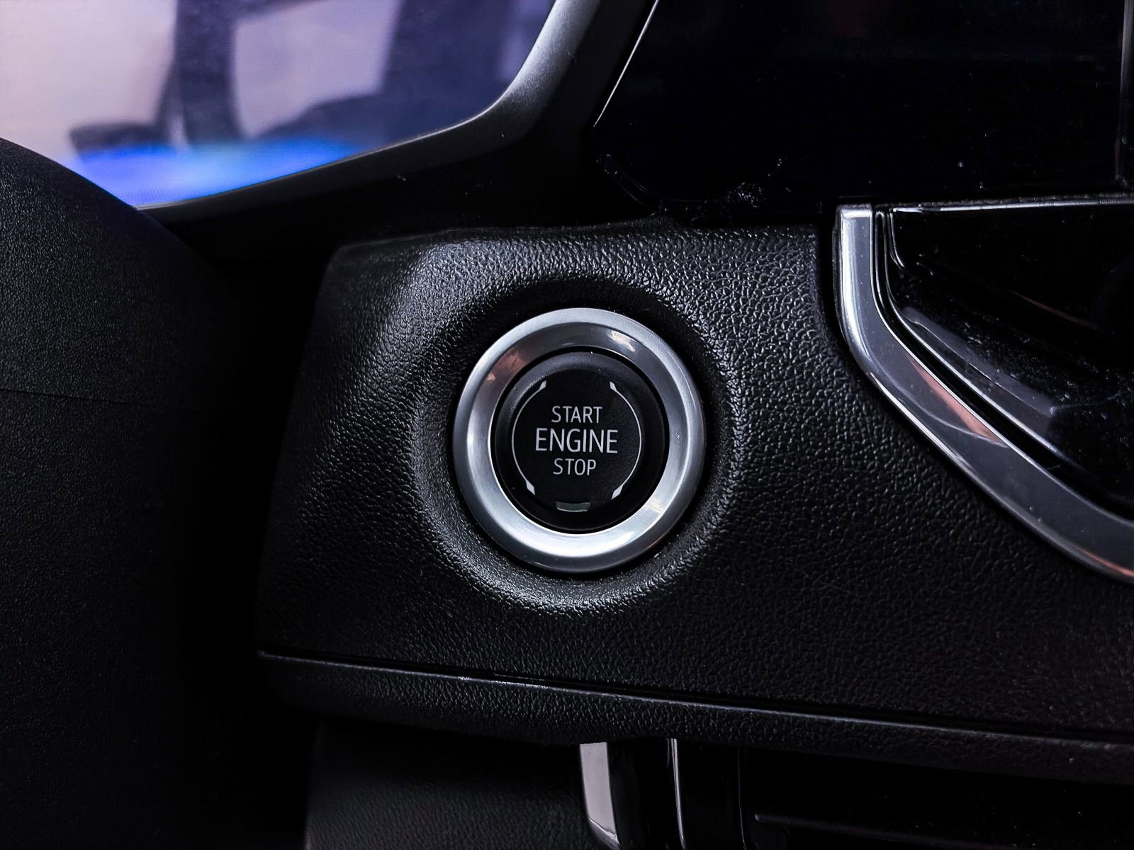 Used 2024 Chevrolet Colorado W/T w/ Advanced Trailering Package image 25