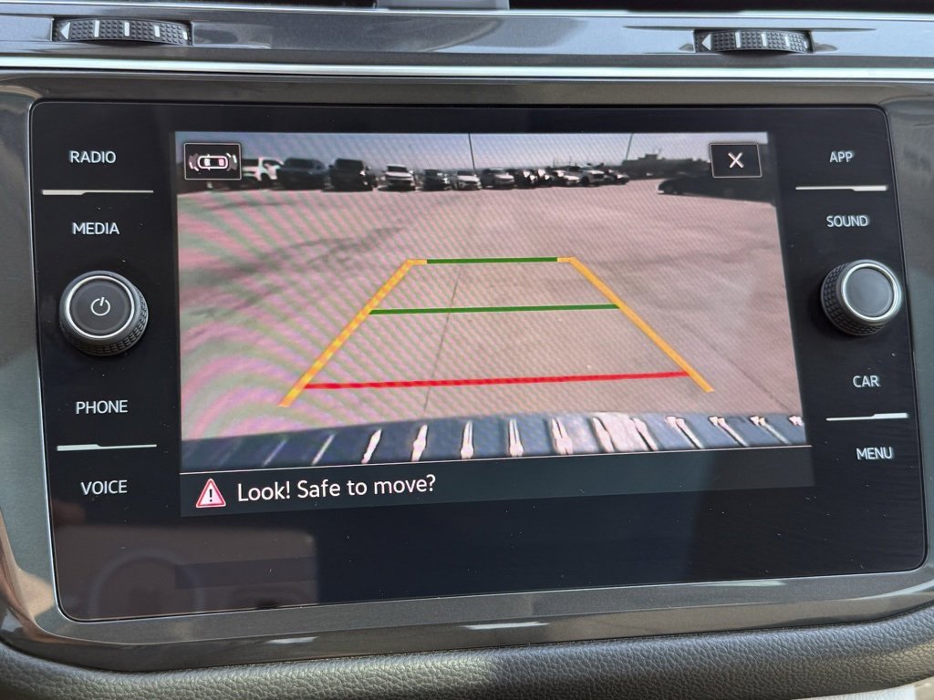 Certified 2023 Volkswagen Tiguan SE image 10