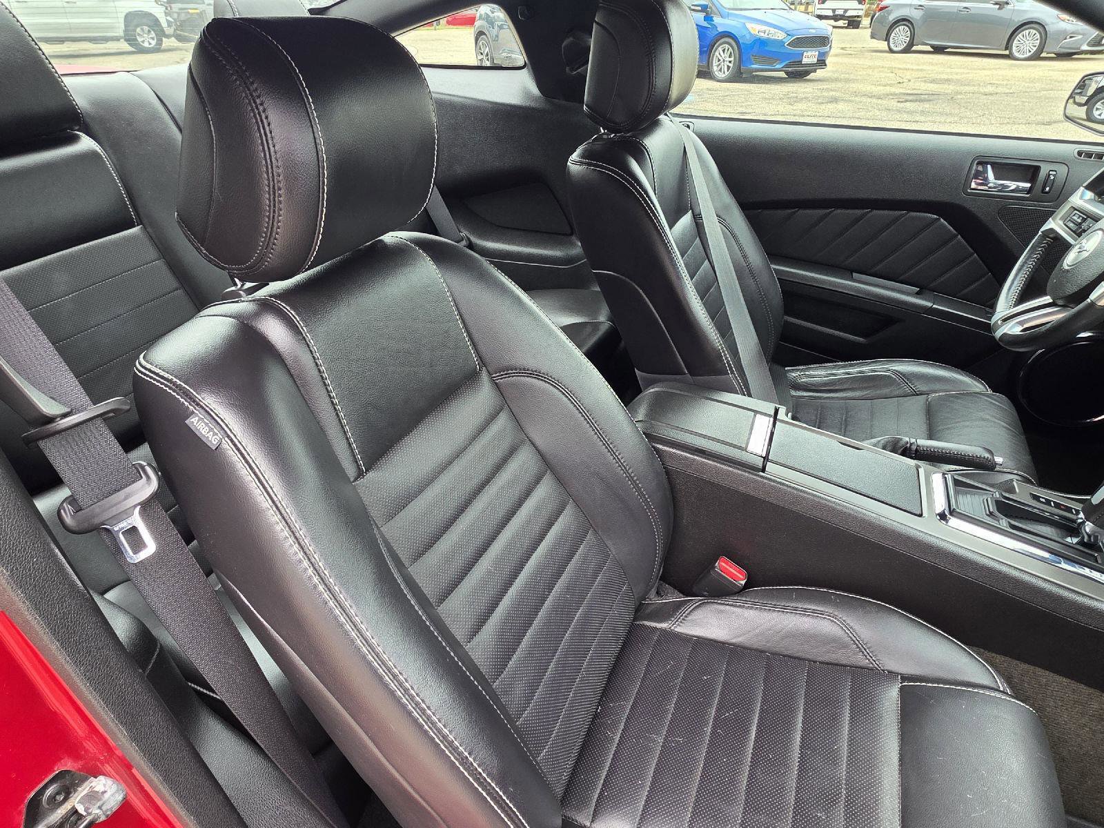 Used 2013 Ford Mustang Premium RWD image 19