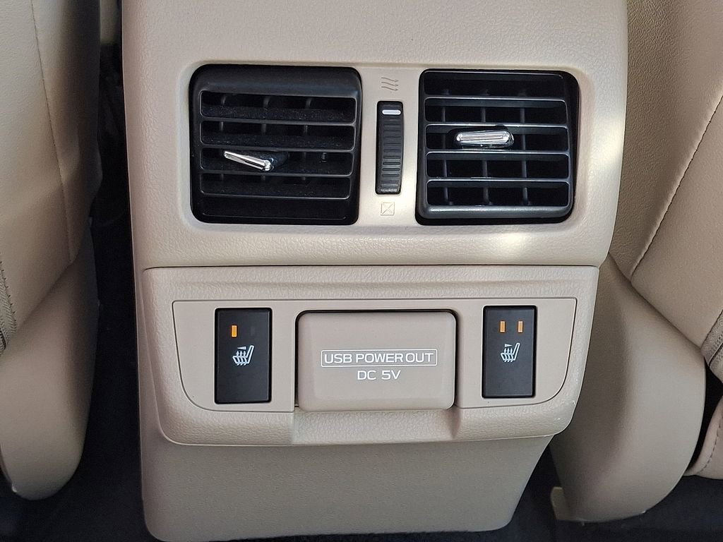 Used 2018 Subaru Legacy 3.6R Limited image 11