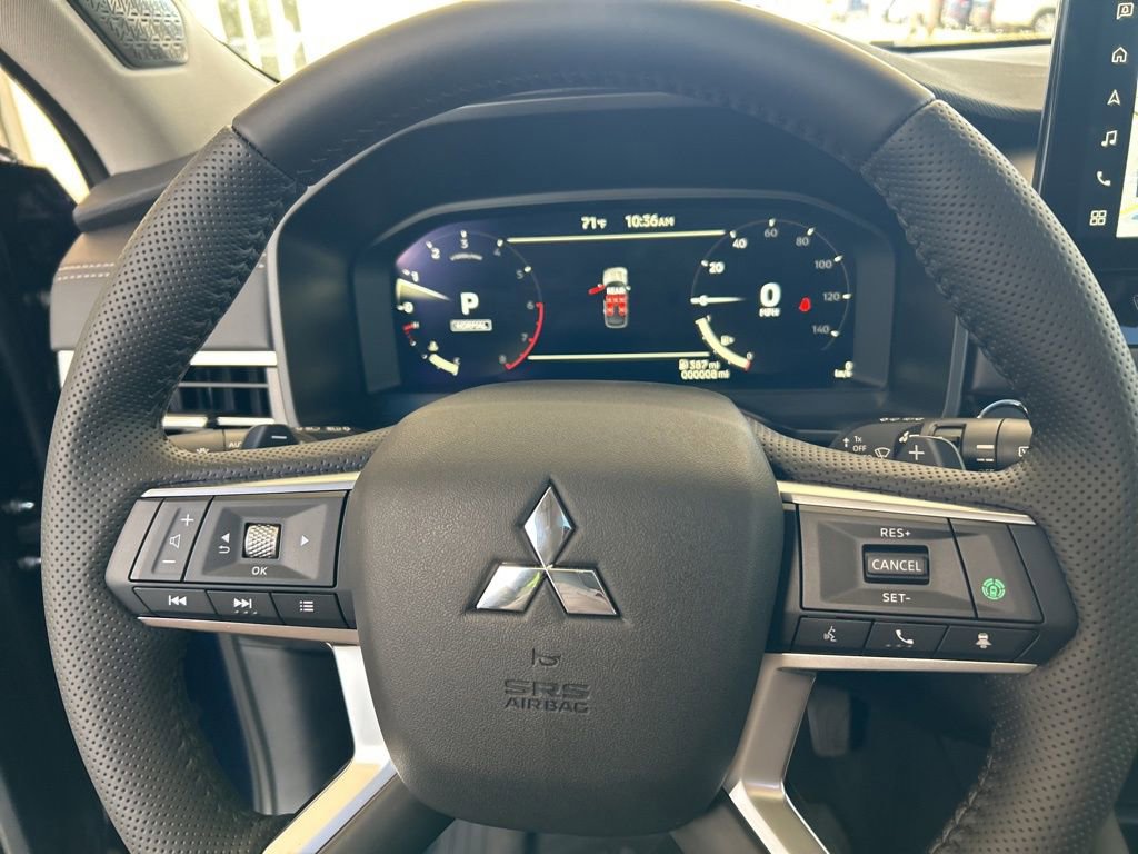 New 2025 Mitsubishi Outlander SE image 40
