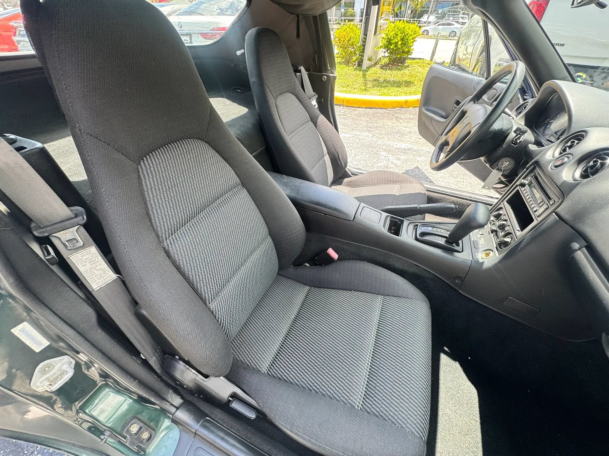Used 1999 MAZDA MX-5 Miata RWD image 21