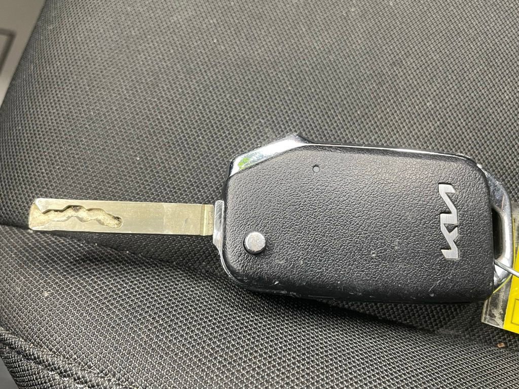 Used 2024 Kia Sportage LX image 28
