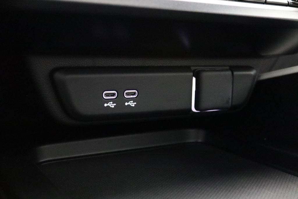 Certified 2024 Acura ZDX Type S AWD/4WD image 31
