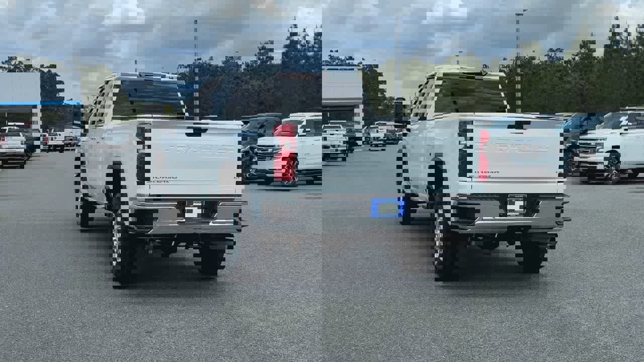 Used 2025 Chevrolet Silverado 2500 LT image 7