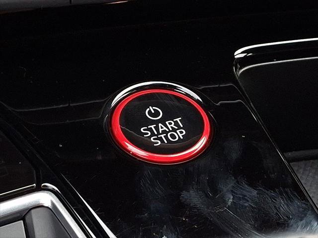 Certified 2022 Audi RS e-tron GT w/ Carbon Performance Package AWD/4WD image 23