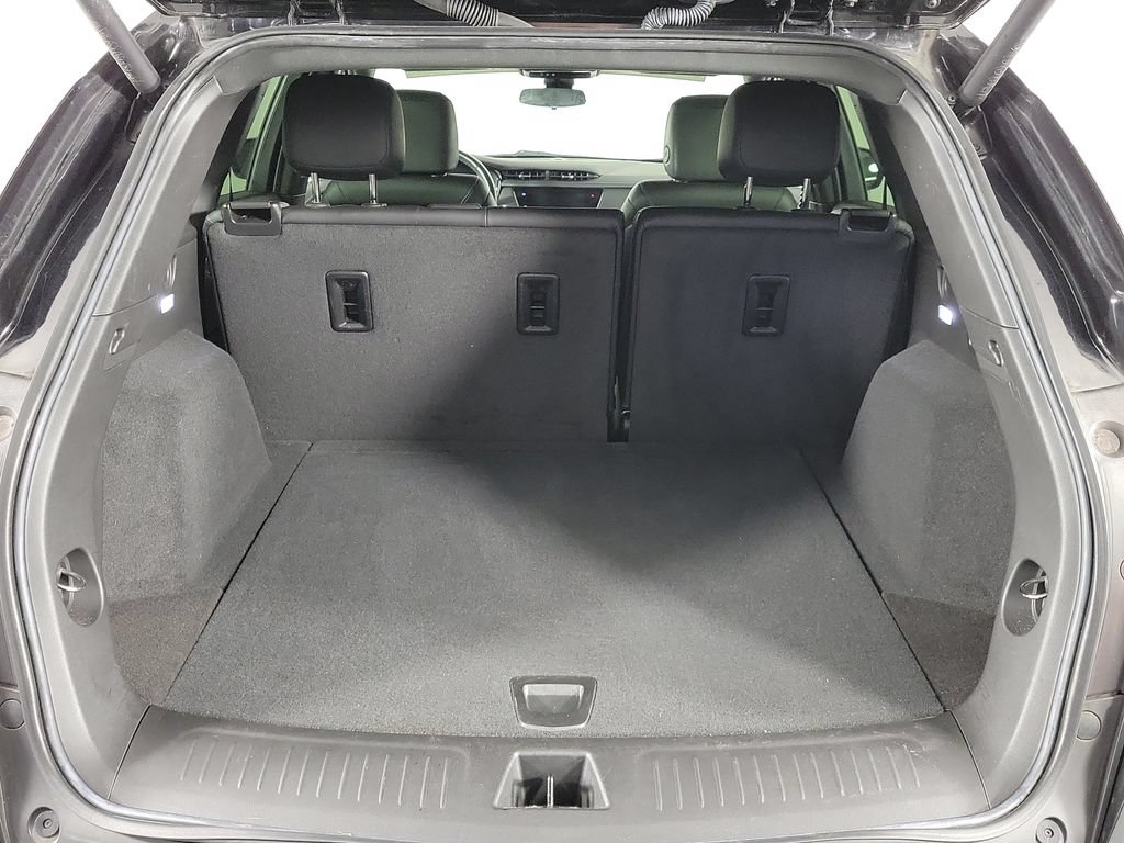 Certified 2023 Cadillac XT5 Luxury FWD image 8
