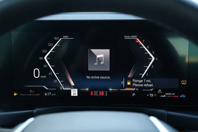 Used 2023 BMW 330i xDrive Sedan w/ Premium Package image 17