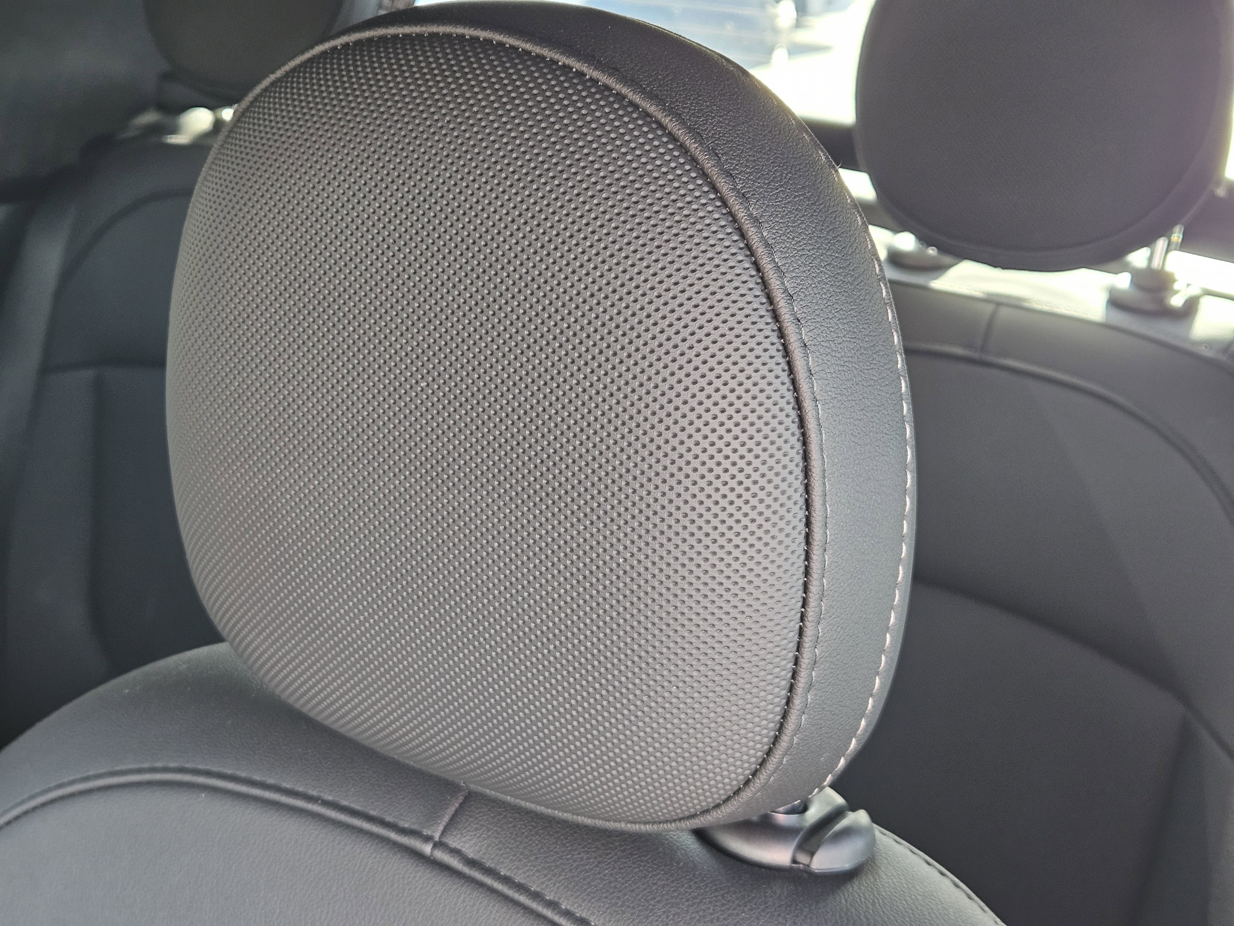 Used 2024 MINI Cooper Signature image 17