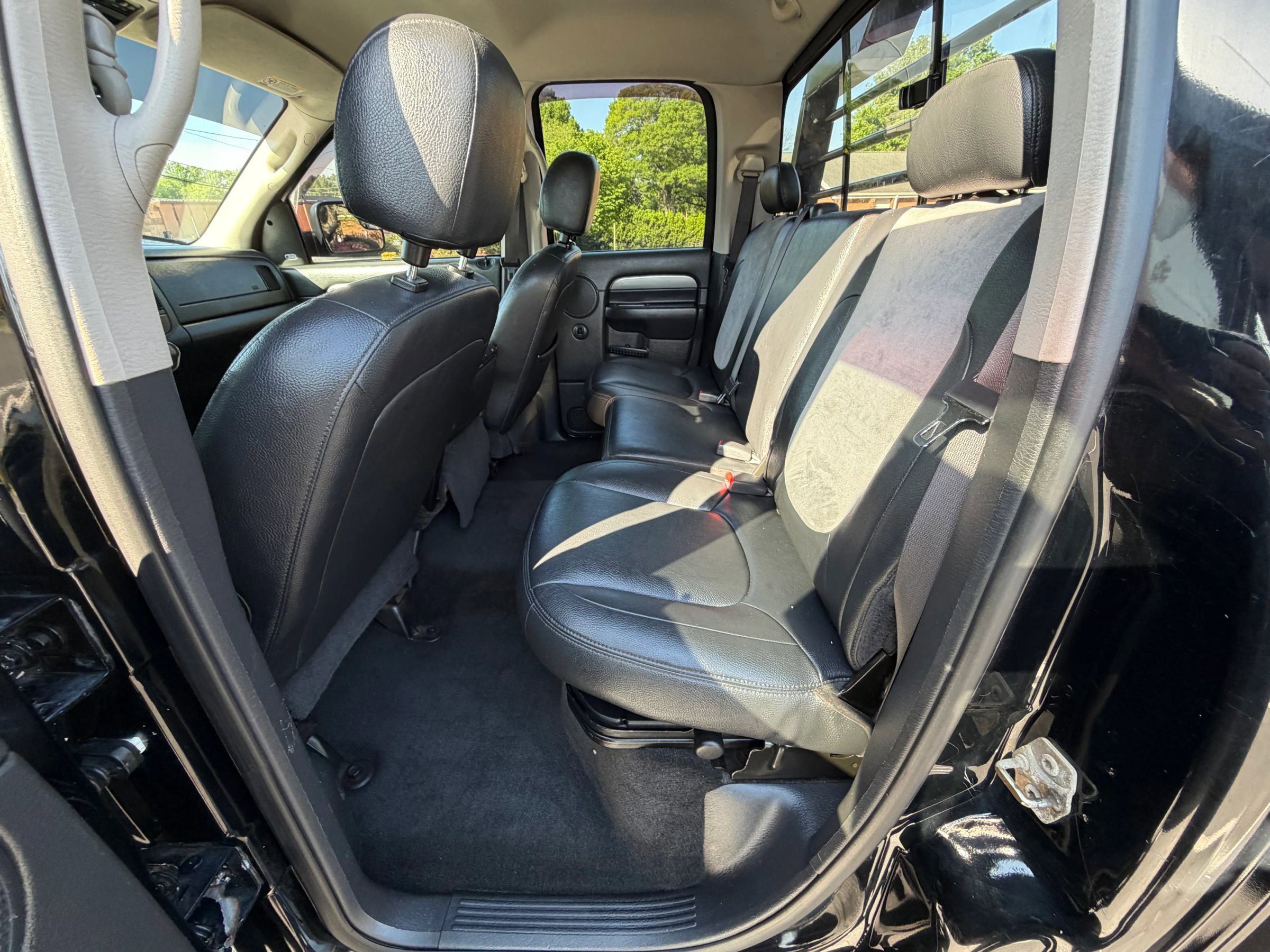 Used 2005 Dodge Ram 3500 Truck SLT AWD/4WD image 17