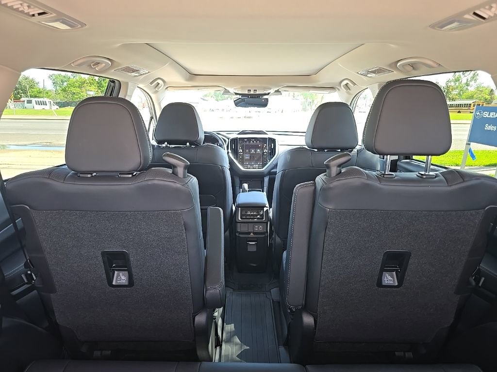 Certified 2025 Subaru Ascent Limited w/ Popular Package #2 image 30