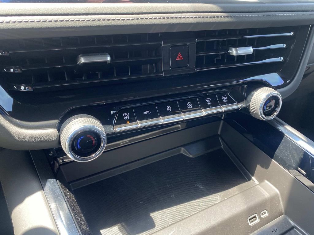 New 2025 Chevrolet Tahoe LS image 28