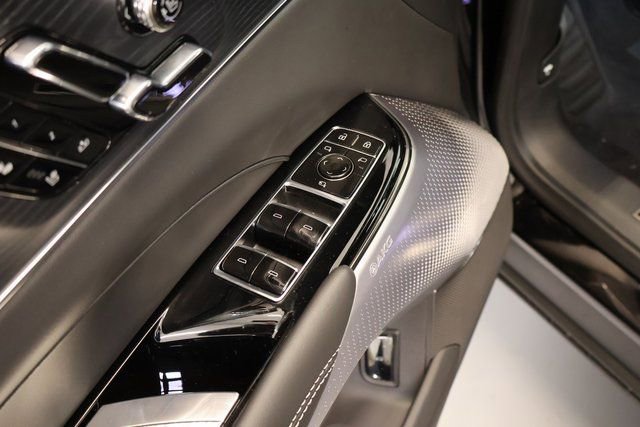 New 2026 Cadillac Lyriq Signature Luxury image 8