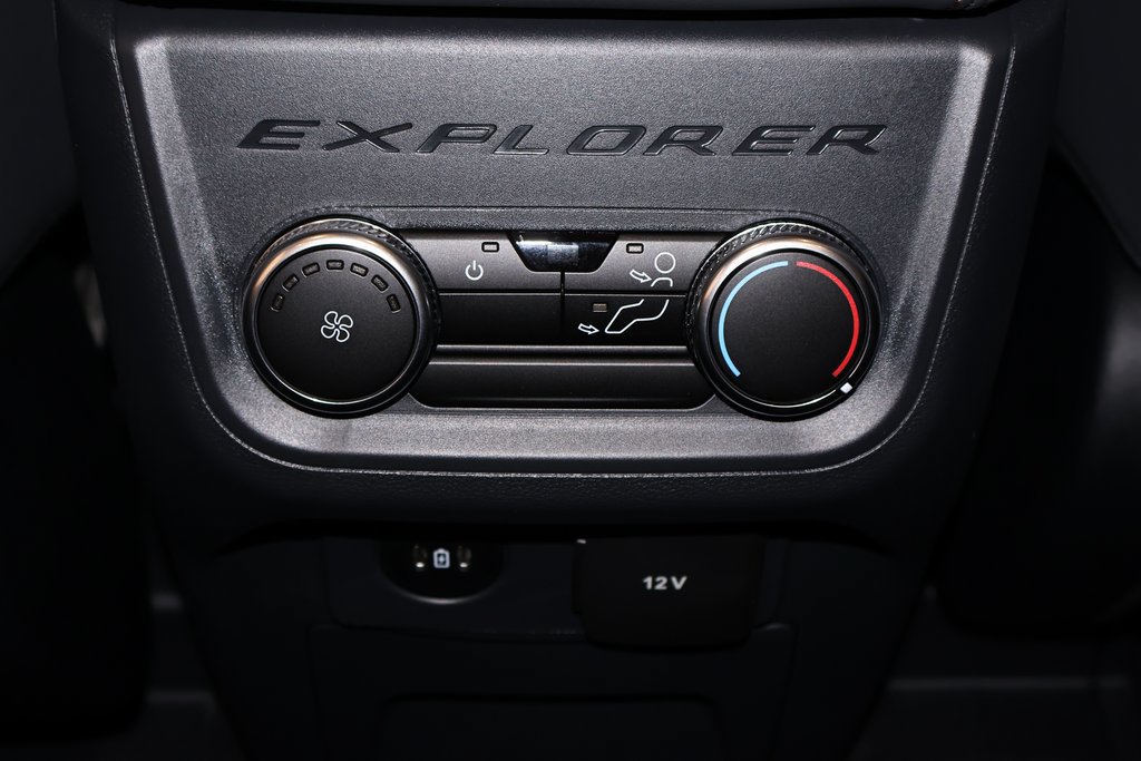 New 2026 Ford Explorer Active w/ Active Comfort Package AWD/4WD image 14