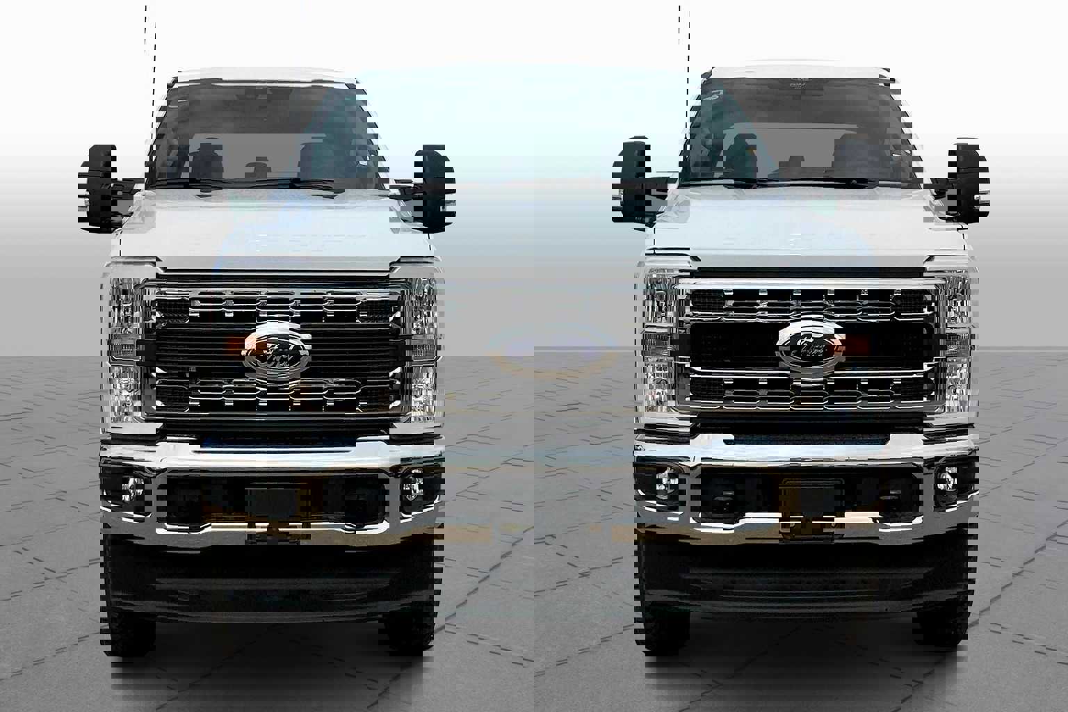 New 2026 Ford F250 XLT w/ FX4 Off-Road Package image 3