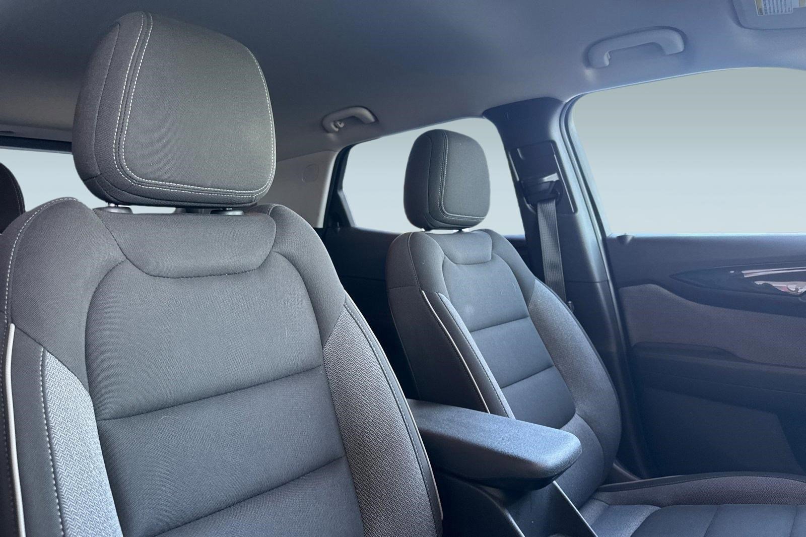 Used 2025 Chevrolet TrailBlazer LT image 30