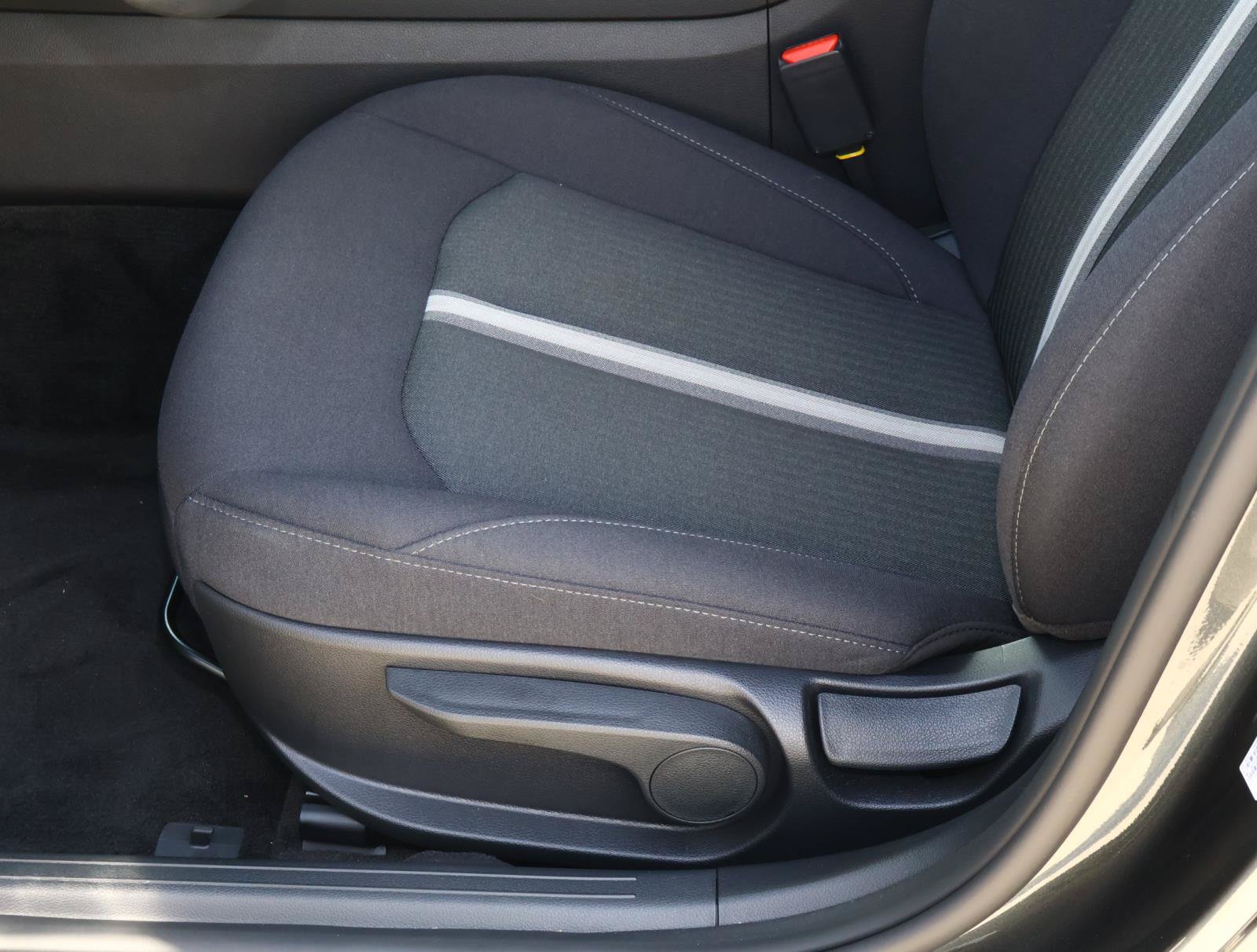 Certified 2026 Hyundai Sonata SE FWD image 12
