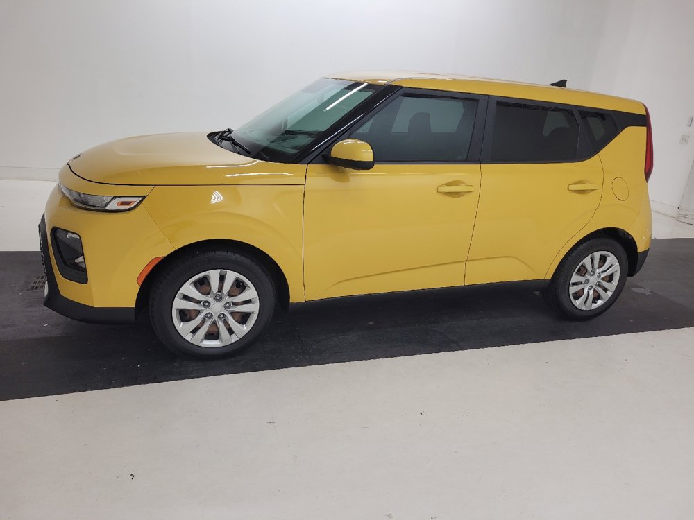Used 2020 Kia Soul LX FWD image 2