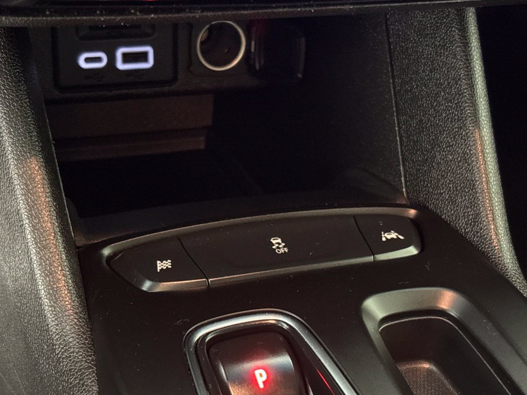 Used 2023 Chevrolet Bolt LT FWD image 38