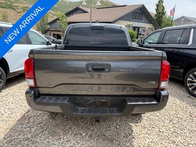 Used 2019 Toyota Tacoma TRD Sport w/ Technology Package RWD image 5