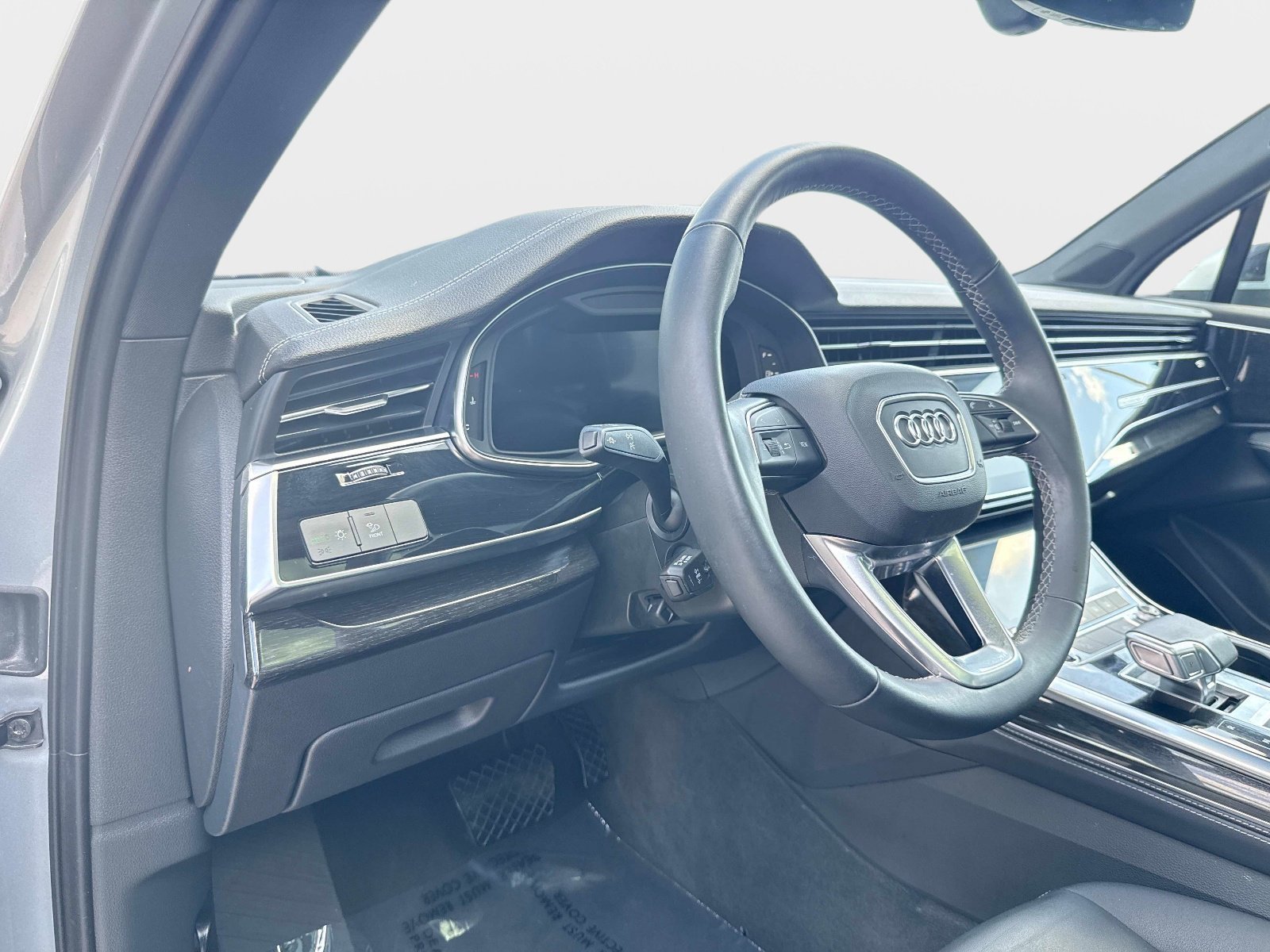 Certified 2025 Audi Q7 3.0T Premium Plus AWD/4WD image 19