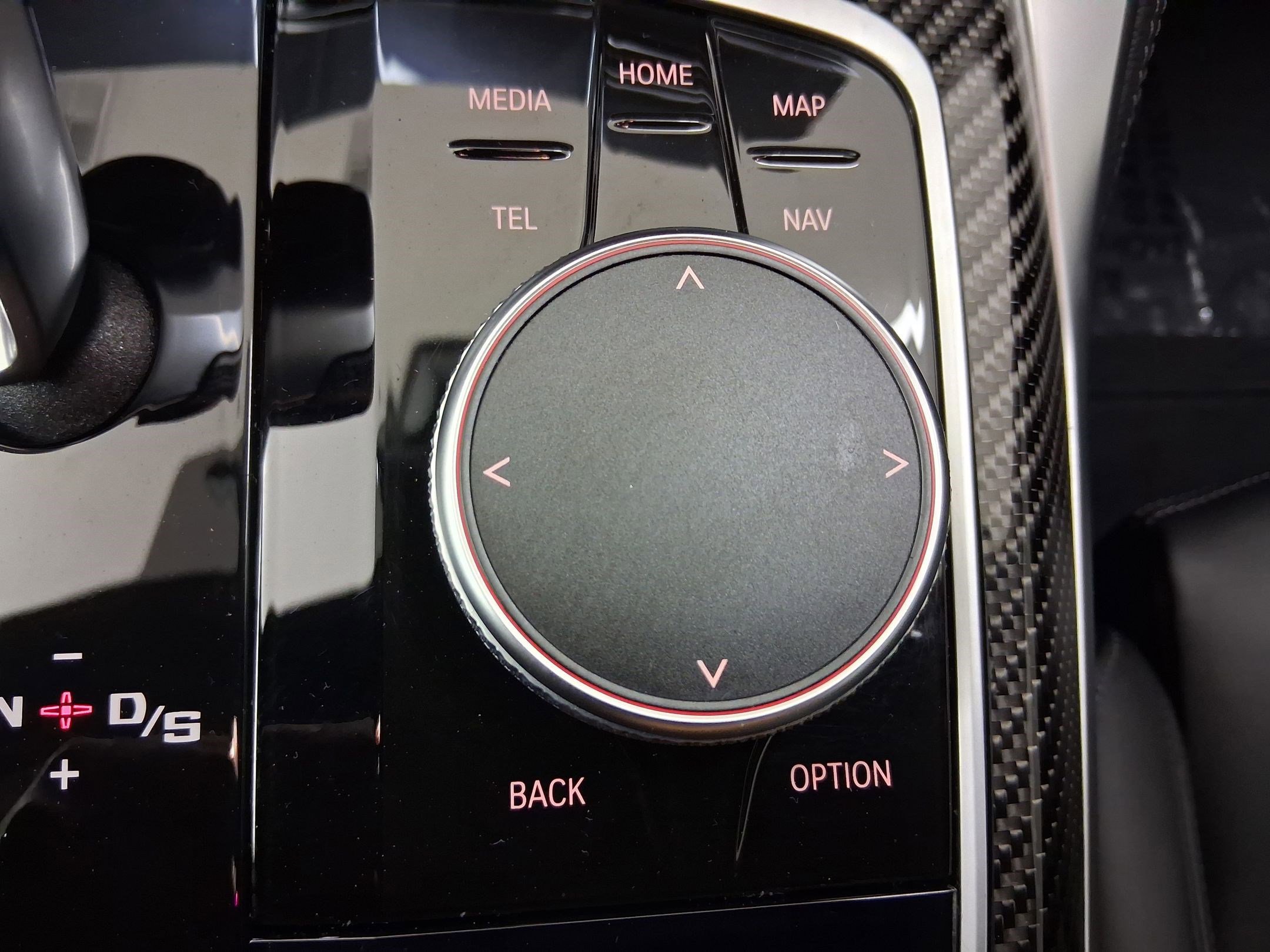 Certified 2024 BMW M4 Competition w/ Executive Package image 28