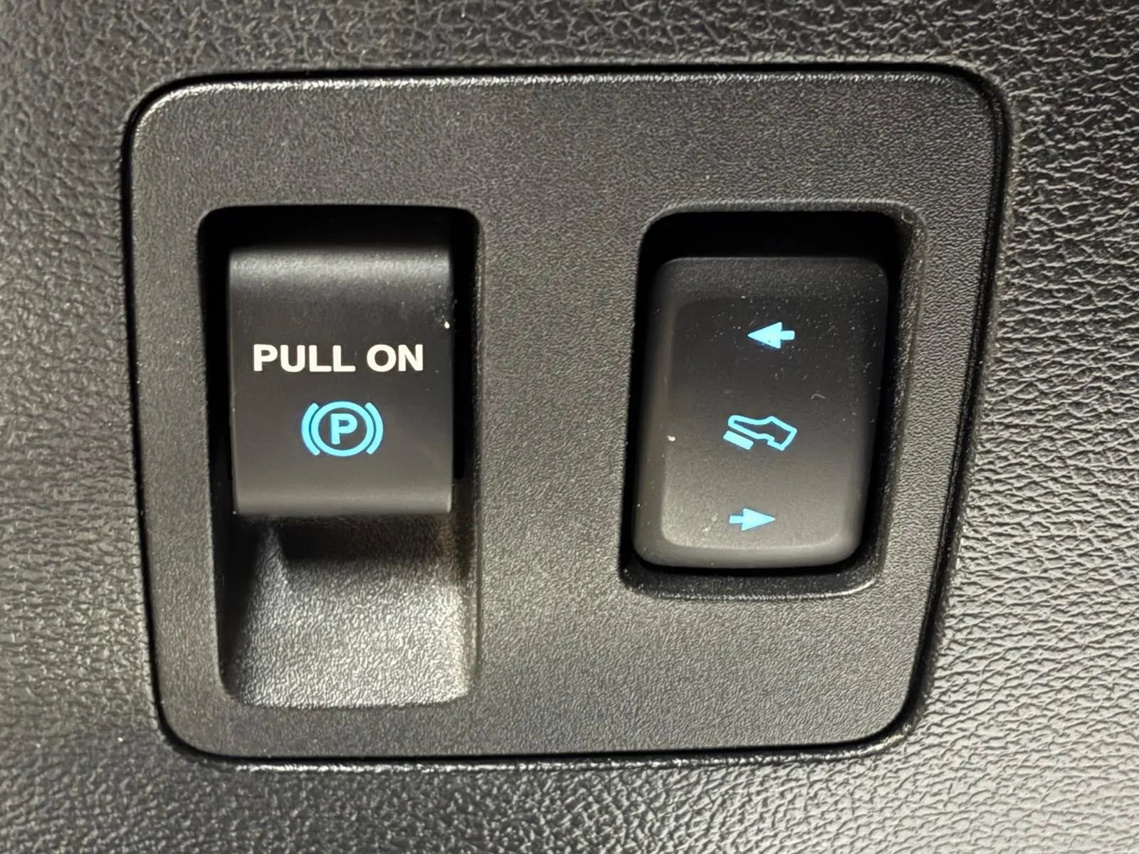Used 2018 Ford F150 Lariat w/ Equipment Group 502A Luxury AWD/4WD image 33