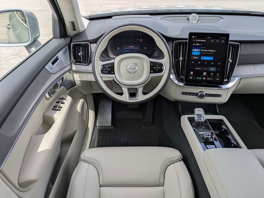 New 2026 Volvo XC90 T8 Ultra w/ Lounge Package image 24