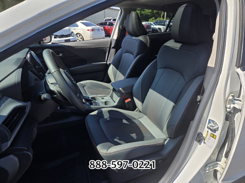Used 2025 Subaru Crosstrek 2.5i Limited AWD/4WD image 9