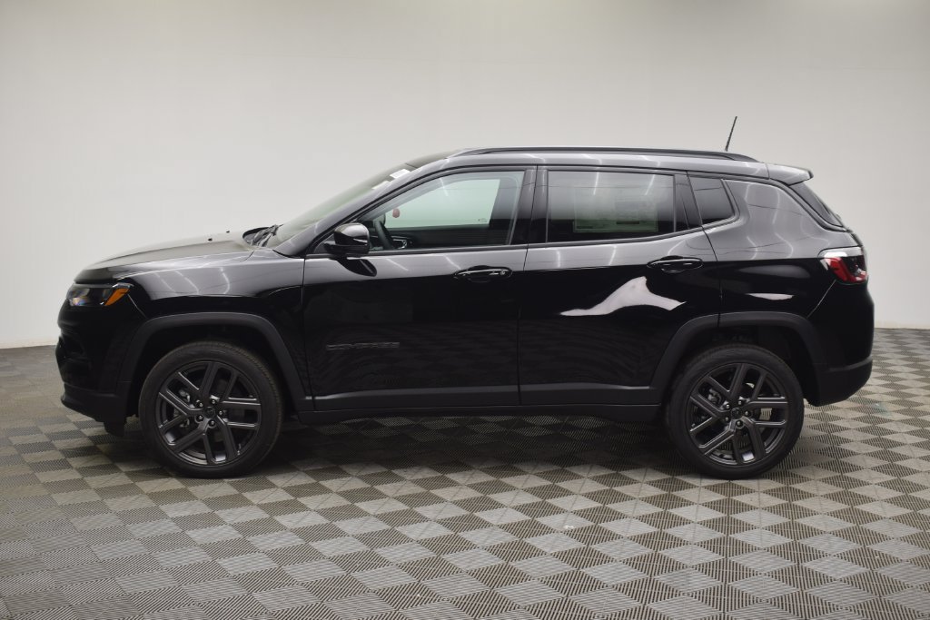 New 2026 Jeep Compass Limited AWD/4WD image 13