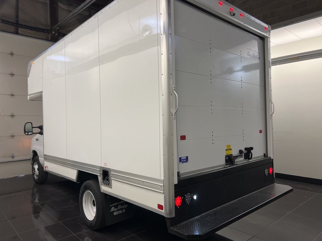 New 2026 Ford E-350 and Econoline 350 Super Duty w/ Power Equipment Group RWD image 4