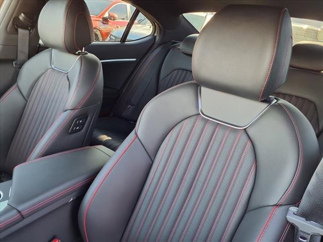 Used 2025 Genesis G70 3.3T Advanced image 7