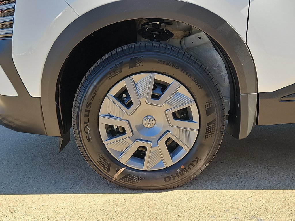 New 2027 Nissan Kicks S FWD image 28