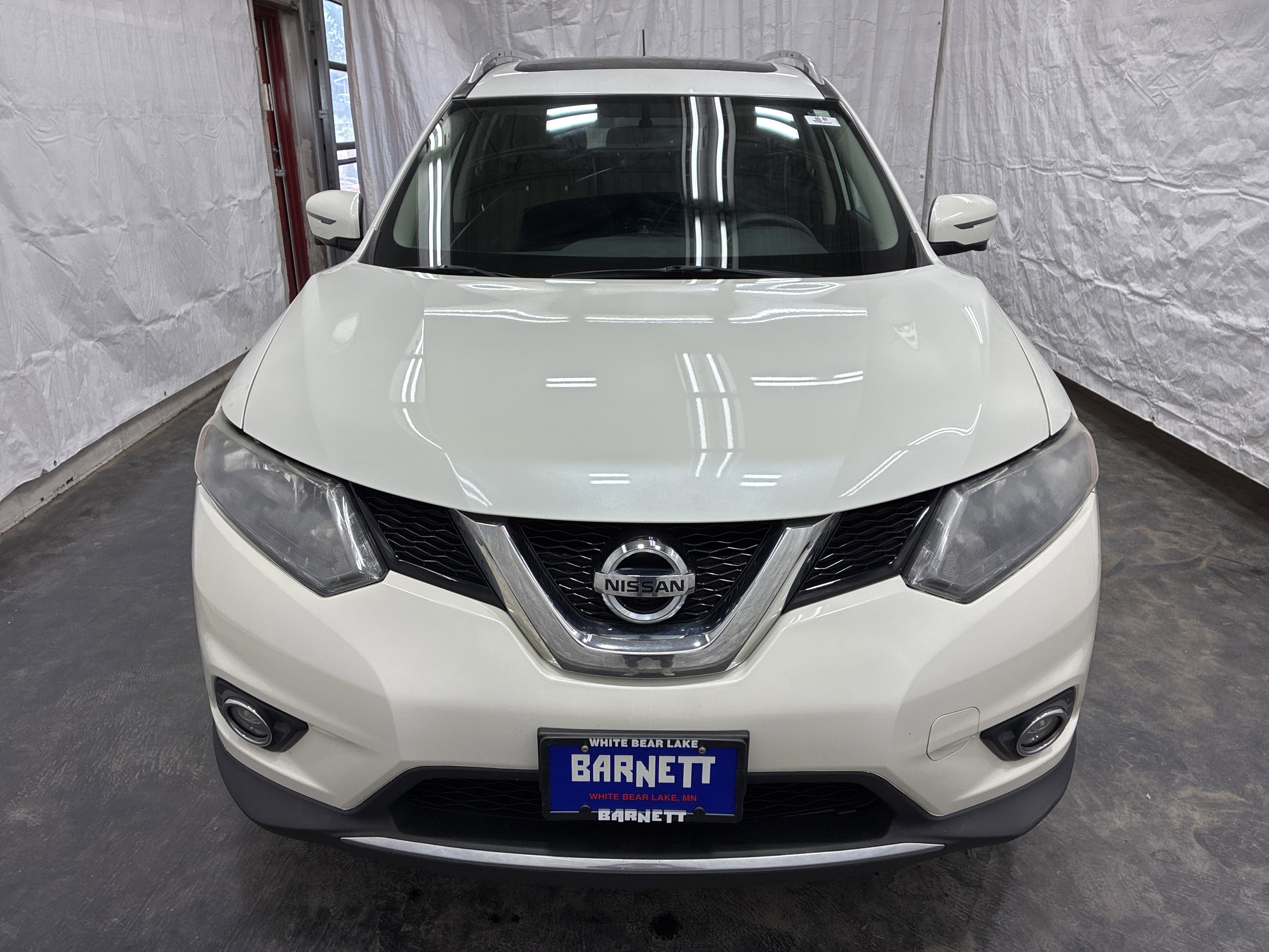 Used 2016 Nissan Rogue SV w/ SV Premium Package AWD/4WD image 5