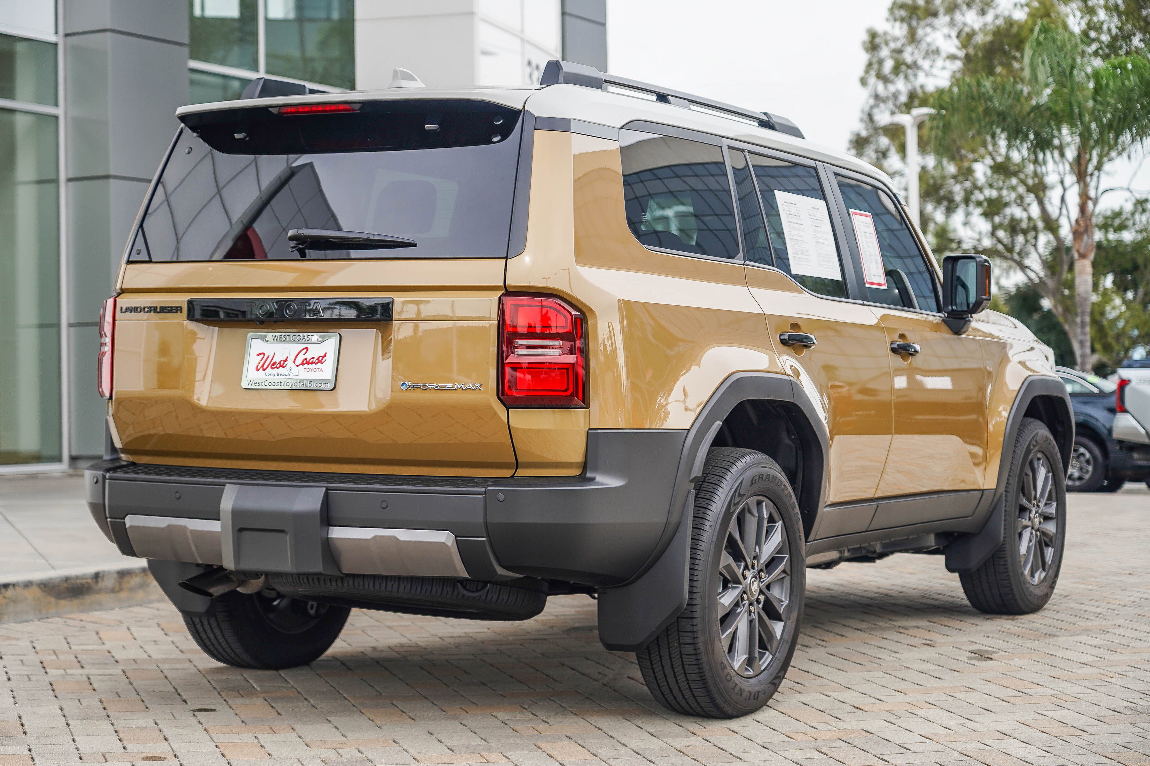 Certified 2024 Toyota Land Cruiser image 7