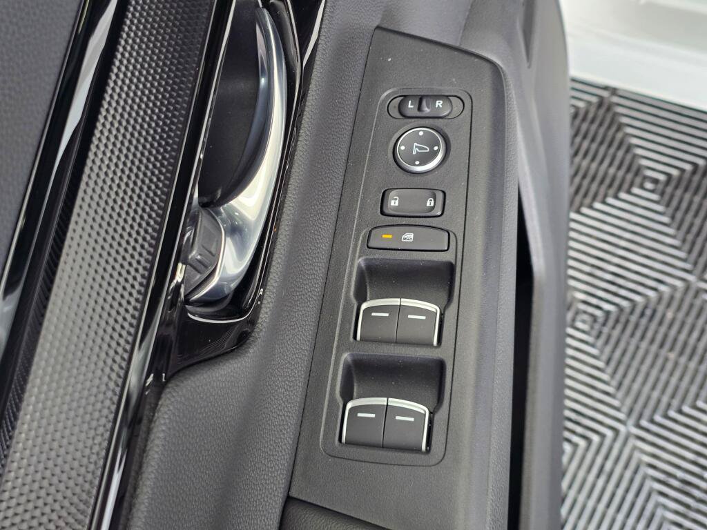 Used 2026 Honda CR-V Sport Touring image 22
